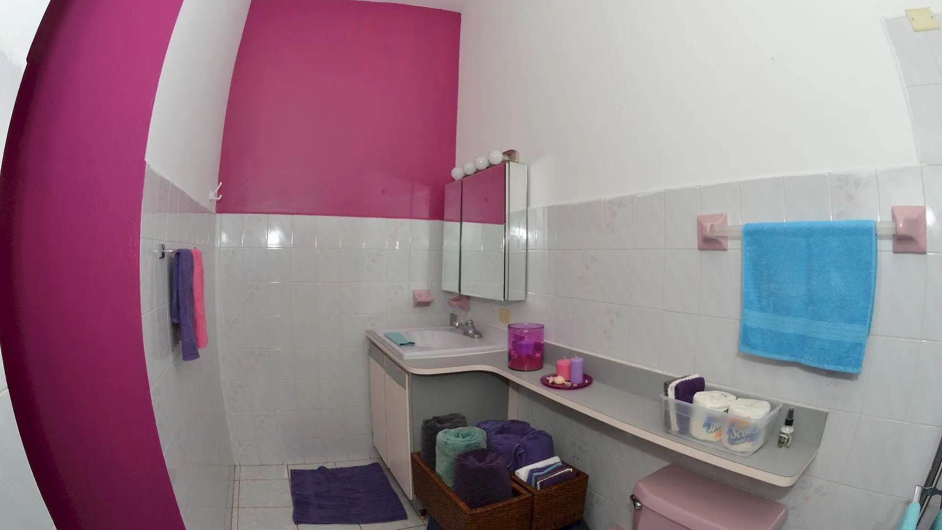 Bed and Breakfast Wssm Surf House Агуадилья 3*,